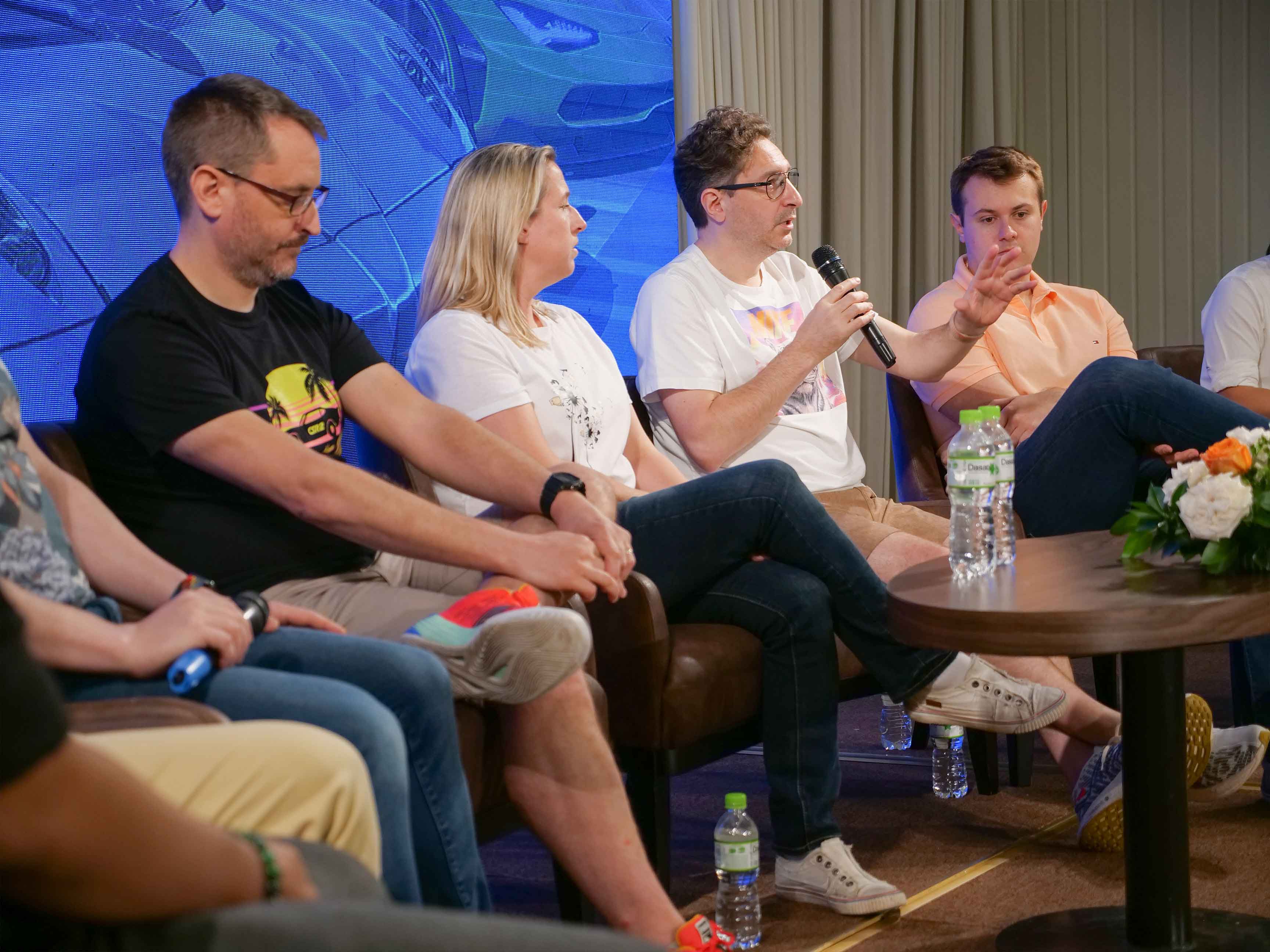 9-a-glass-egg-x-zynga-talk-bat-mi-cach-glass-egg-va-zynga-dua-sieu-xe-vao-the-gioi-csr-racing-2